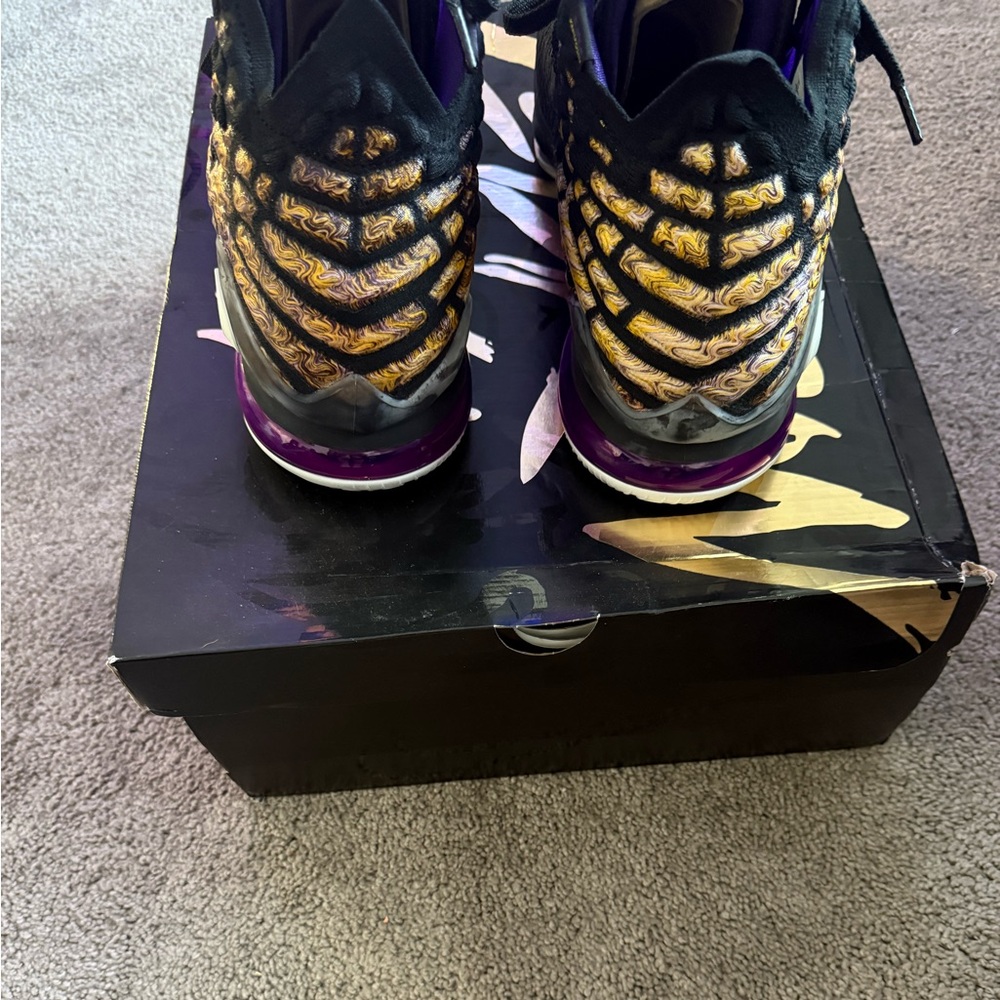 LeBron James Basketball Sneakers - Picture 4 of 8